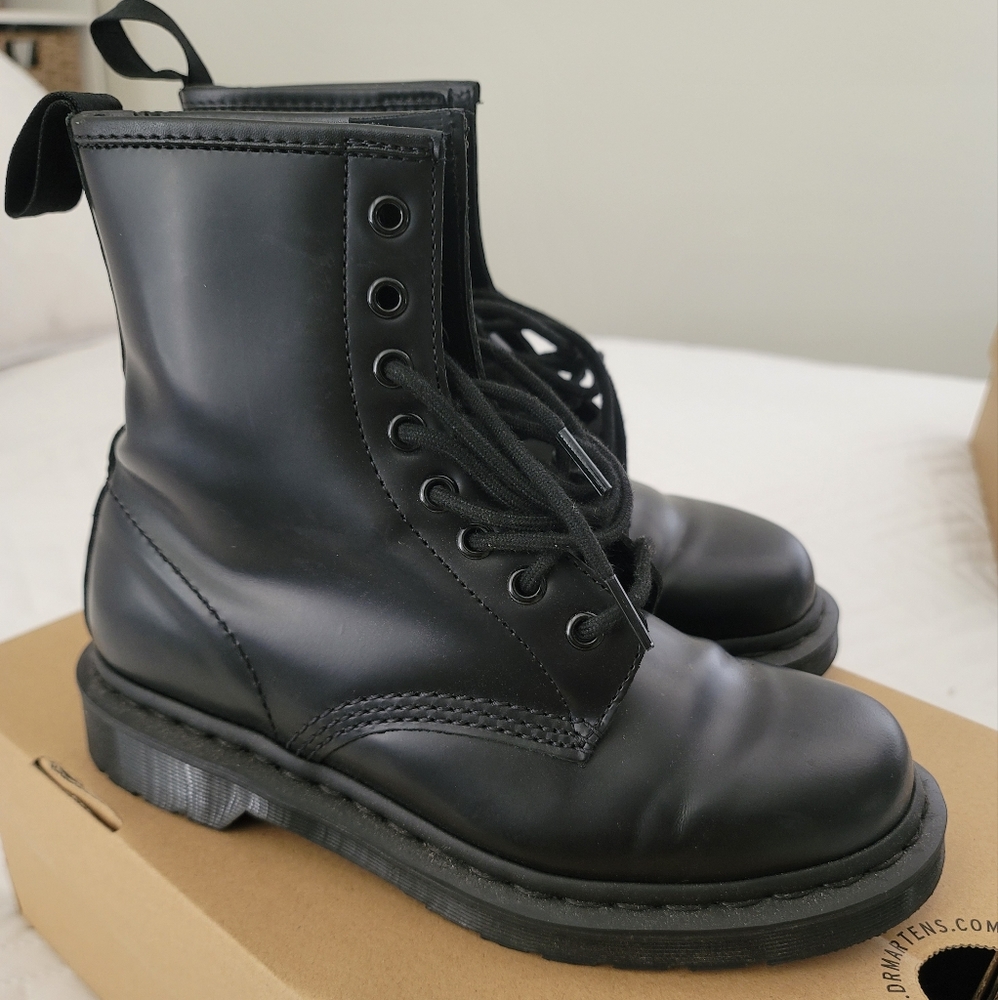 Dr. Martens 1460 Mono Leather Boots